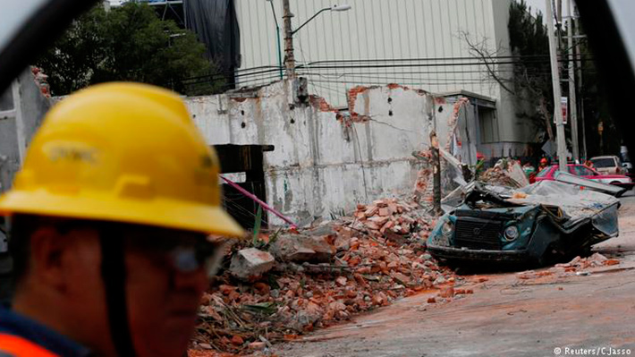 Ya son 35 las víctimas mortales por el sismo en México