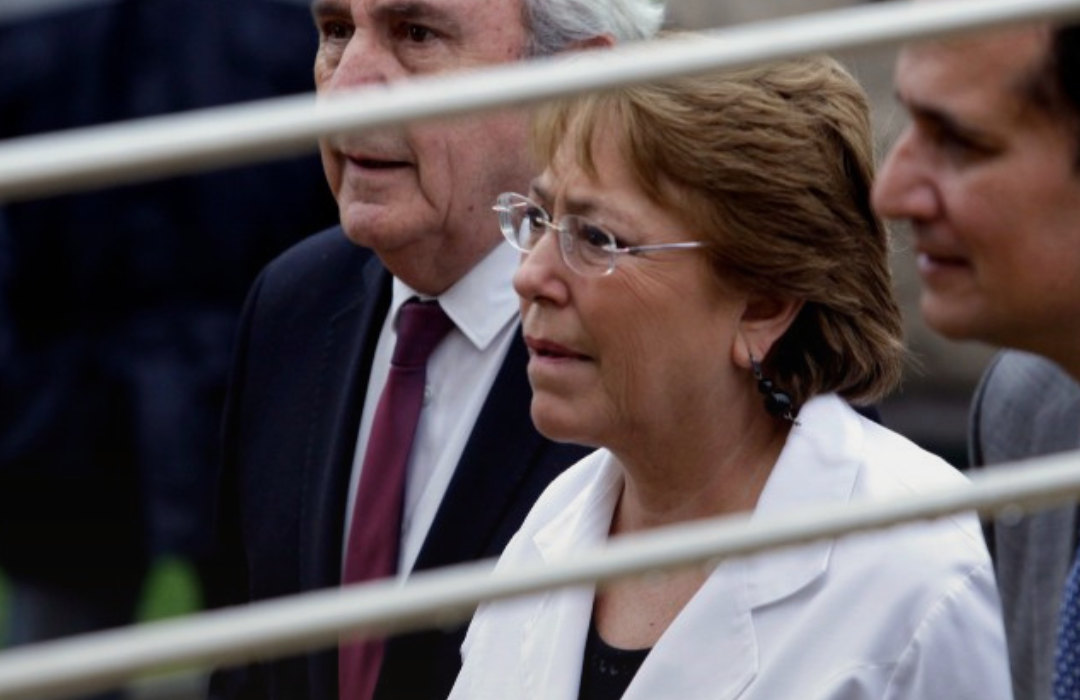 Testigo declara que fundación de Bachelet tuvo trato preferente para recibir $379 millones fiscales