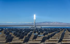 El caso de la planta solar de 1.000 millones de dólares que buscaba ser la más avanzada del mundo y que hoy día ha quedado obsoleta