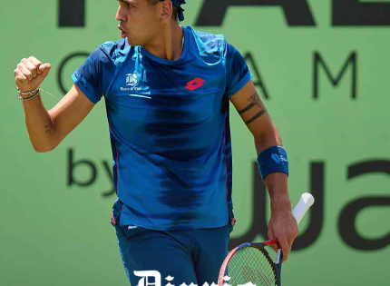 Debut y triunfo: Alejandro Tabilo se estrena con clara victoria en el césped del ATP de Mallorca