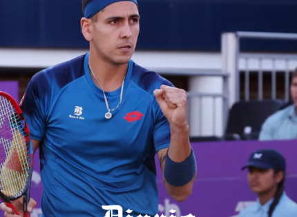 Mantuvo la concentración y celebró: Alejandro Tabilo venció a Davidovich en ATP de Queen’s
