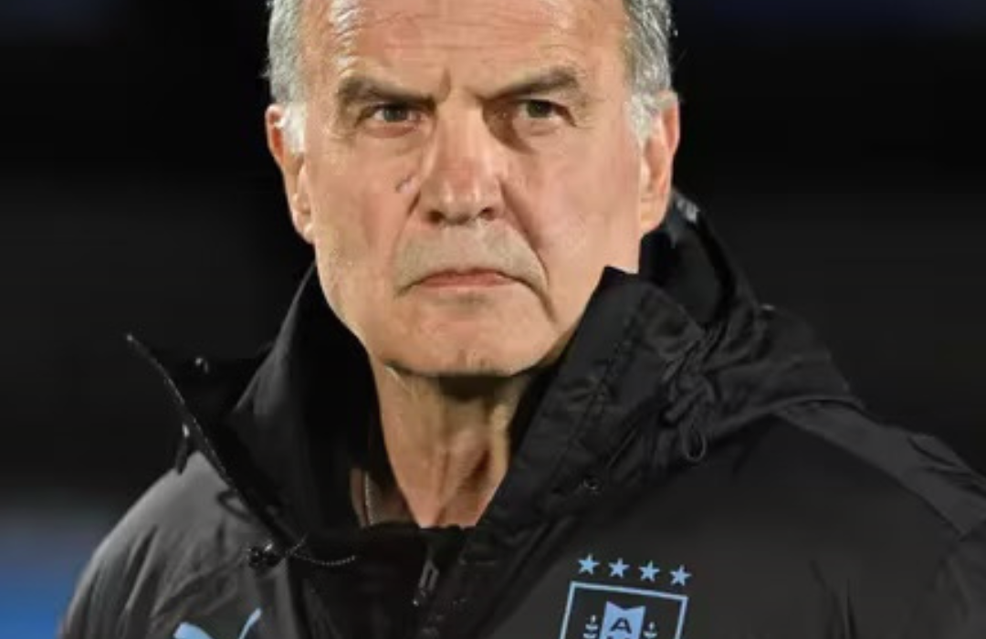 El sello del Loco borra la era Tabárez: los drásticos cambios de Marcelo Bielsa que marcan al nuevo Uruguay