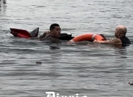 Carabinero héroe rescató a camionero que cayó al mar: “Una y mil veces lo vuelvo a hacer”