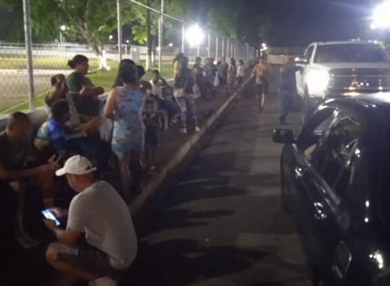 Los Venezolanos Madrugan para Votar: Una Nación Ansiosa por el Cambio