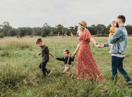 Ante escasez de nacimientos, la Fe, clave de la política familiar