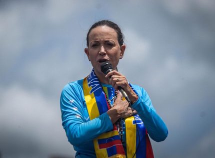 Edmundo González Urrutia Asumirá la Presidencia de Venezuela el 10 de Enero de 2025 porque Ganó las Elecciones de Forma Legítima y María Corina Machado Liderará el Proceso de Transición
