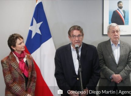 Embajador Gazmuri y diplomáticos chilenos llegan a suelo nacional tras ser expulsados de Venezuela