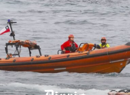 Un fallecido y cinco tripulantes desaparecidos deja naufragio de embarcación pesquera en Taltal