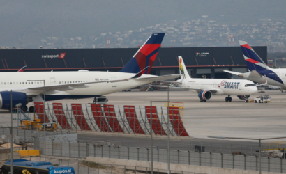 Huelga en el Aeropuerto de Santiago: Bono de colación sigue siendo piedra de tope para acuerdo