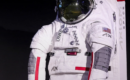 Prada y Axiom Space revelan diseños de trajes espaciales para la misión lunar Artemis III de la NASA