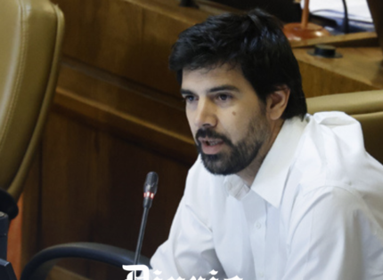 PDI allanó oficina del diputado Joaquín Lavín León en el Congreso