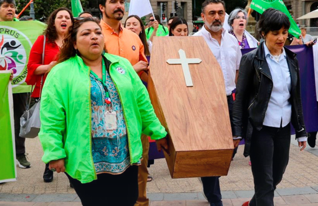 Gremios de la salud pública protestan para exigir inyección de recursos