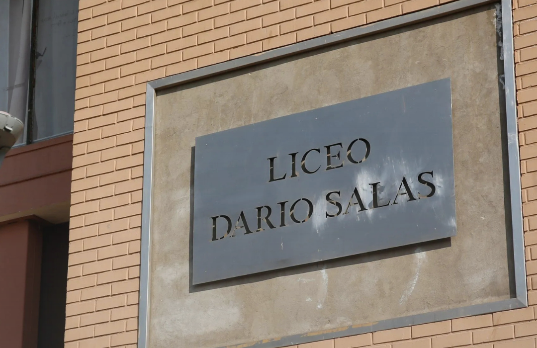 Profesor del Liceo Darío Salas que recibió golpiza de estudiante: “No me siento seguro para volver al colegio”