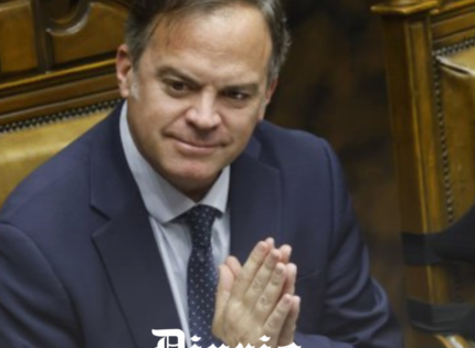 Matías Walker emplazó a Milad: Cada vez que hacemos cambios, nos amenazan con la desafiliación FIFA