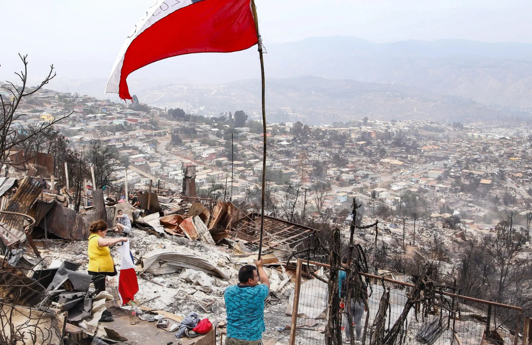 27F vs. megaincendio: Piñera avanzó tres veces más rápido que Boric en ejecución de viviendas