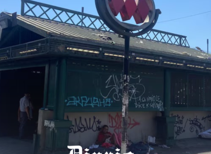 “Uno pasa por ahí y da pena”: gobierno apoya cierre de un acceso a estación Cal y Canto de Metro por inseguridad en el sector