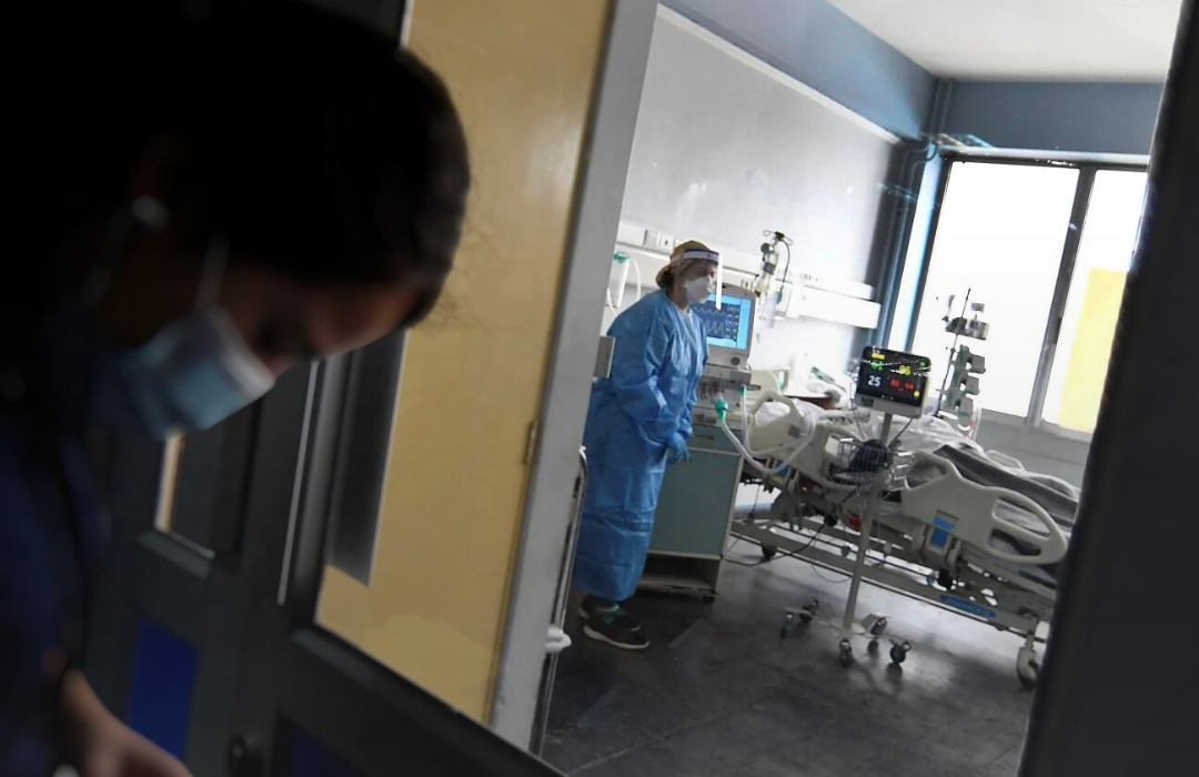 La Fiscalía levanta la alfombra por las cirugías transgénero a más de 40 menores de edad