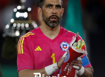 Claudio Bravo anuncia una particular despedida a seis meses de su retiro
