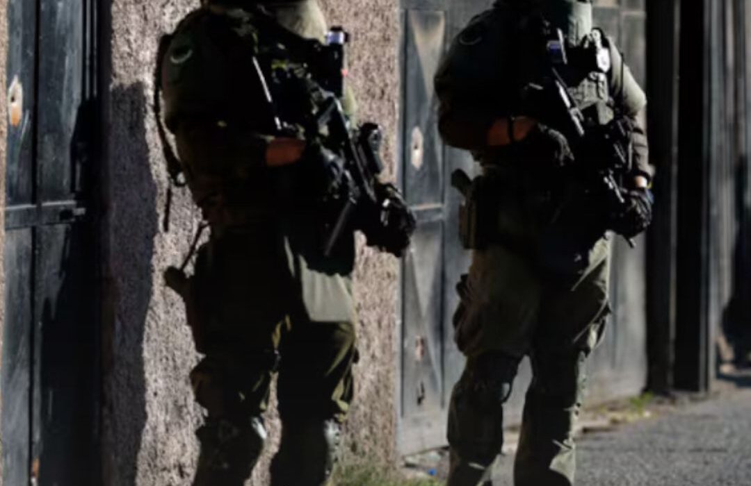 ¿Qué atribuciones tendrán ahora las policías y FF.AA.? Los polémicos puntos del proyecto de Reglas de Uso de la Fuerza