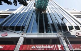Banco Santander pide citar a declarar a gerentes generales de Scotiabank y Consorcio en disputa con Banco Estado por tarifas