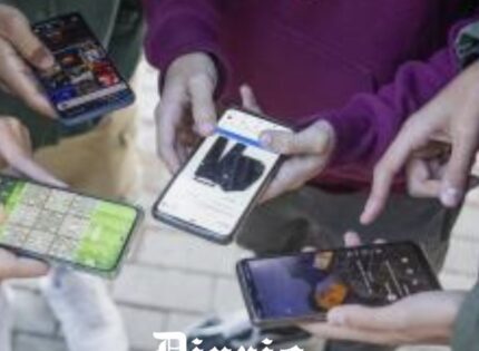 “Por redes, me piden la casa de mis padres cuando no están. Si no acepto, les envían vídeos míos borracha”