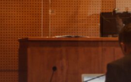 Condenan a tres años de cárcel a juez que huyó y no prestó ayuda en fatal accidente de Concón