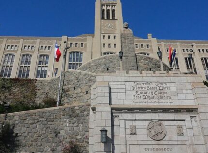 Estudiante de ingeniería con deuda de $9 millones ganó en juicio derecho a rendir su examen de titulación en la USM