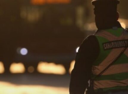 Conductor ebrio volcó en autopista Costanera Norte: Un muerto y cinco heridos