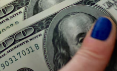 El dólar sube ante un mercado que busca refugio y espera los siguientes pasos luego del ataque de EE.UU. a Irán