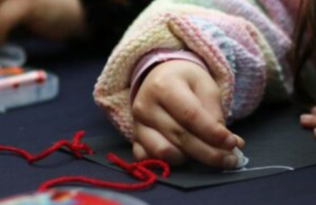 Matrimonio adoptivo envía carta a Boric para agilizar ley de adopciones: «Lleva 12 años durmiendo»