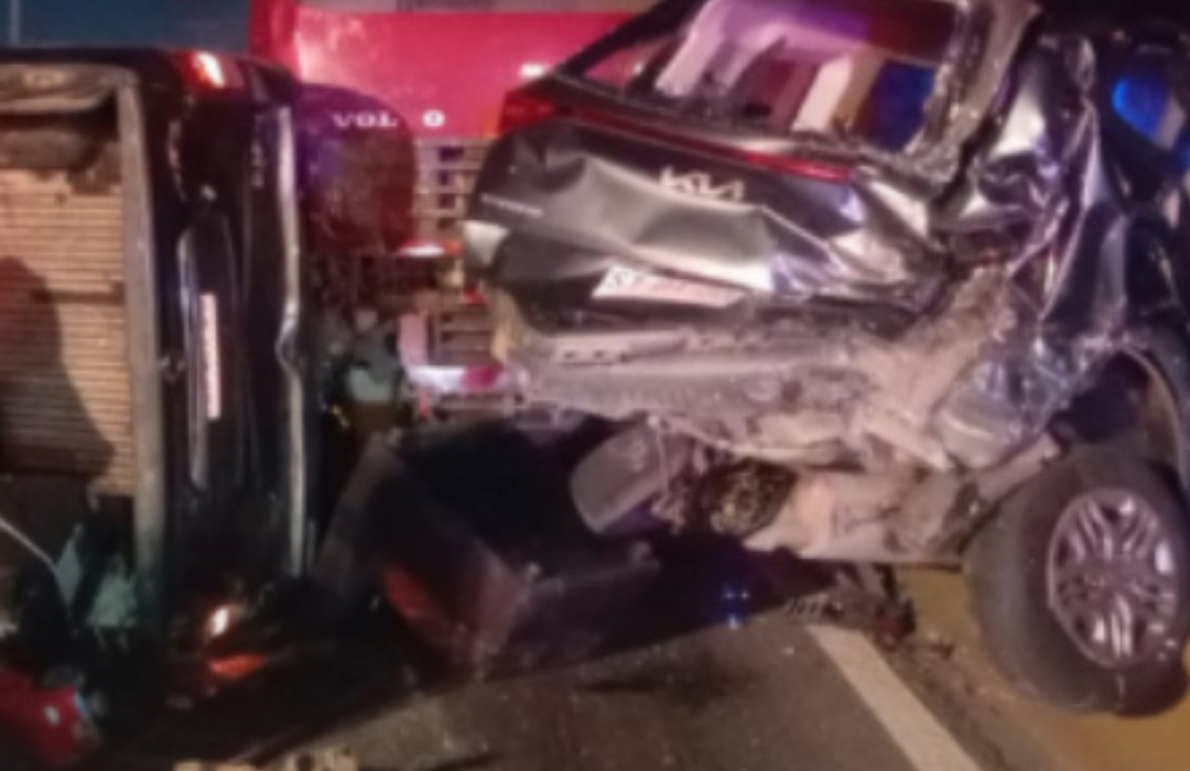 Colisión múltiple involucra a seis vehículos y un camión en Ruta 5 Sur en cercanías de Curicó