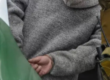 Delincuente prófugo se hacía pasar por cuidador de autos para cometer robos en Los Ángeles