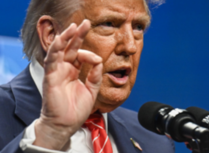 Trump amenaza con poner un arancel adicional del 10% a países que se «alineen» con los BRICS