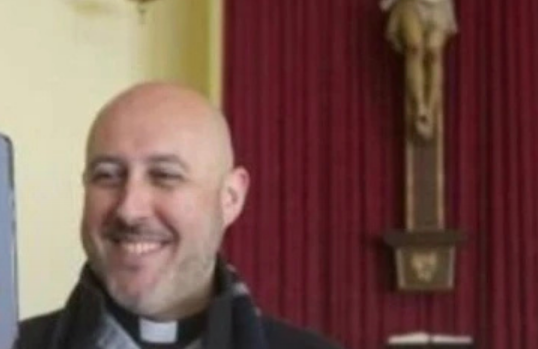 Sacerdote comparte cómo combatió la depresión y salió del “pozo oscuro” de la tentación del suicidio