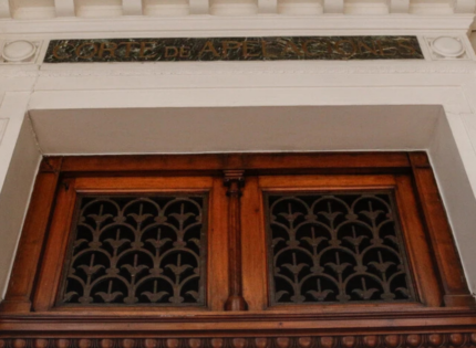 Restorán dejó deuda de $529 mil por música reproducida sin pagar derechos de autor: Corte ordena saldar monto a la SCD