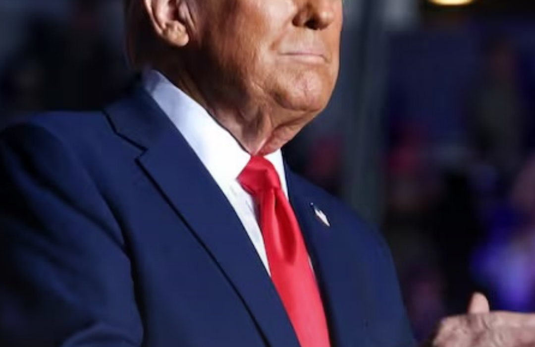 Trump buscaría fijar un arancel mínimo de 15% a 20% para los productos de la Unión Europea