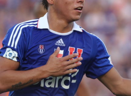 Desde Uruguay confirman que Eduardo Vargas tiene acuerdo con La U y volvería tras 14 años