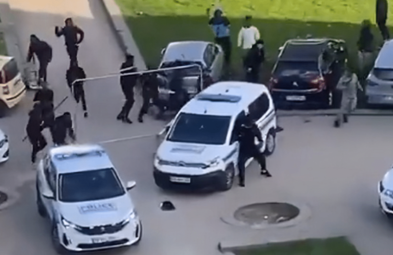 Francia impone toques de queda en varias ciudades ante una ola de violencia en los barrios dominados por la inmigración