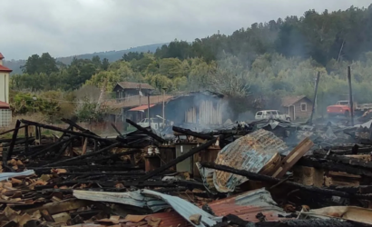 El drama de las víctimas de ataques en la Macrozona Sur que siguen pagando contribuciones por sus terrenos tomados o quemados