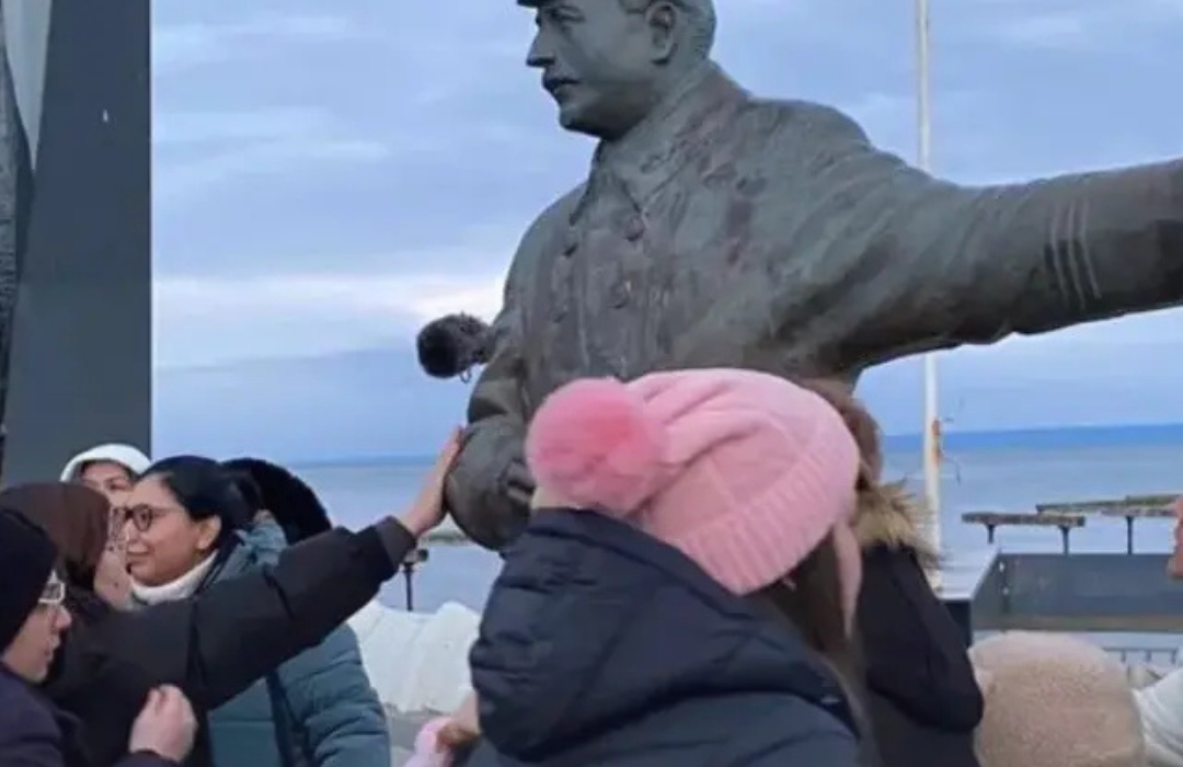 Hallan con vida a tripulante paraguayo tras dos días desaparecido en mar de Magallanes