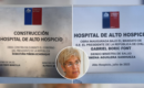 Senadora Ebensperger denuncia retiro de placa de Piñera en hospital por una placa de Boric