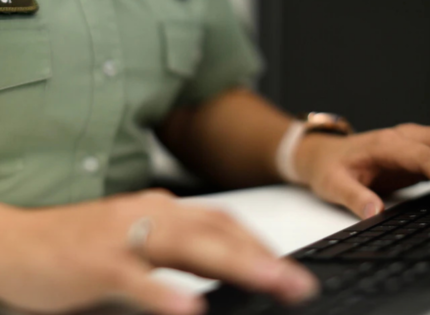 Carabinera fue dada de baja por diagnósticos psiquiátricos y apeló: Suprema ordena nueva evaluación por contradicciones