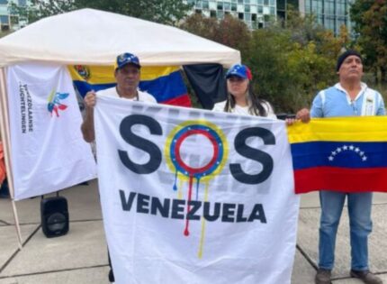 Activistas venezolanos inician huelga de hambre frente a la Corte Penal Internacional para exigir justicia