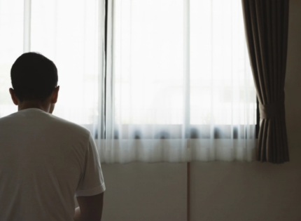 Depresión afecta a un 13,7% de chilenos: Quiénes son los más afectados y qué factores perpetúan el fenómeno