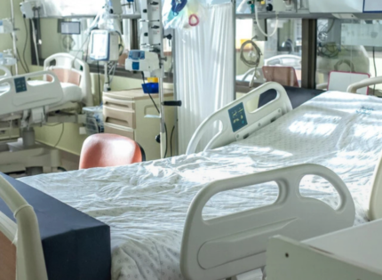 Familia fue a juicio porque hospital trató a joven herido como ebrio y no le hizo exámenes: Corte ordena pagar $90 millones