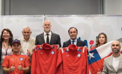 Team ParaChile recibe la bandera que será portada en la inauguración de los Juegos Parapanamericanos Juveniles