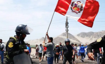 Los 5 hechos que explican la interminable crisis política en Perú que ya cobró un muerto