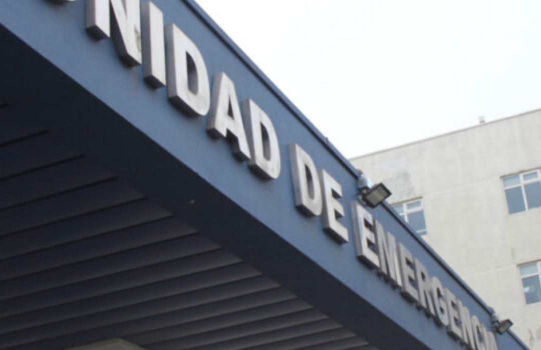 Colegio Médico de Santiago alerta que no hay recursos para los hospitales para lo que queda del año