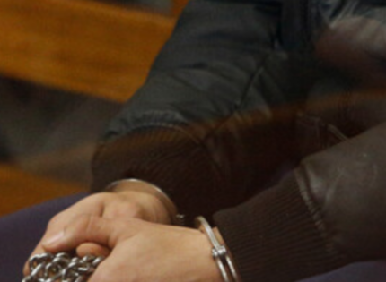 Condenan a hombre por abusar sexualmente de sus dos hijos en Temuco: arriesga más de 34 años de cárcel