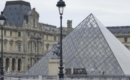 Uno intentaba escapar al extranjero: Detienen a dos sospechosos del millonario robo de joyas en el Louvre